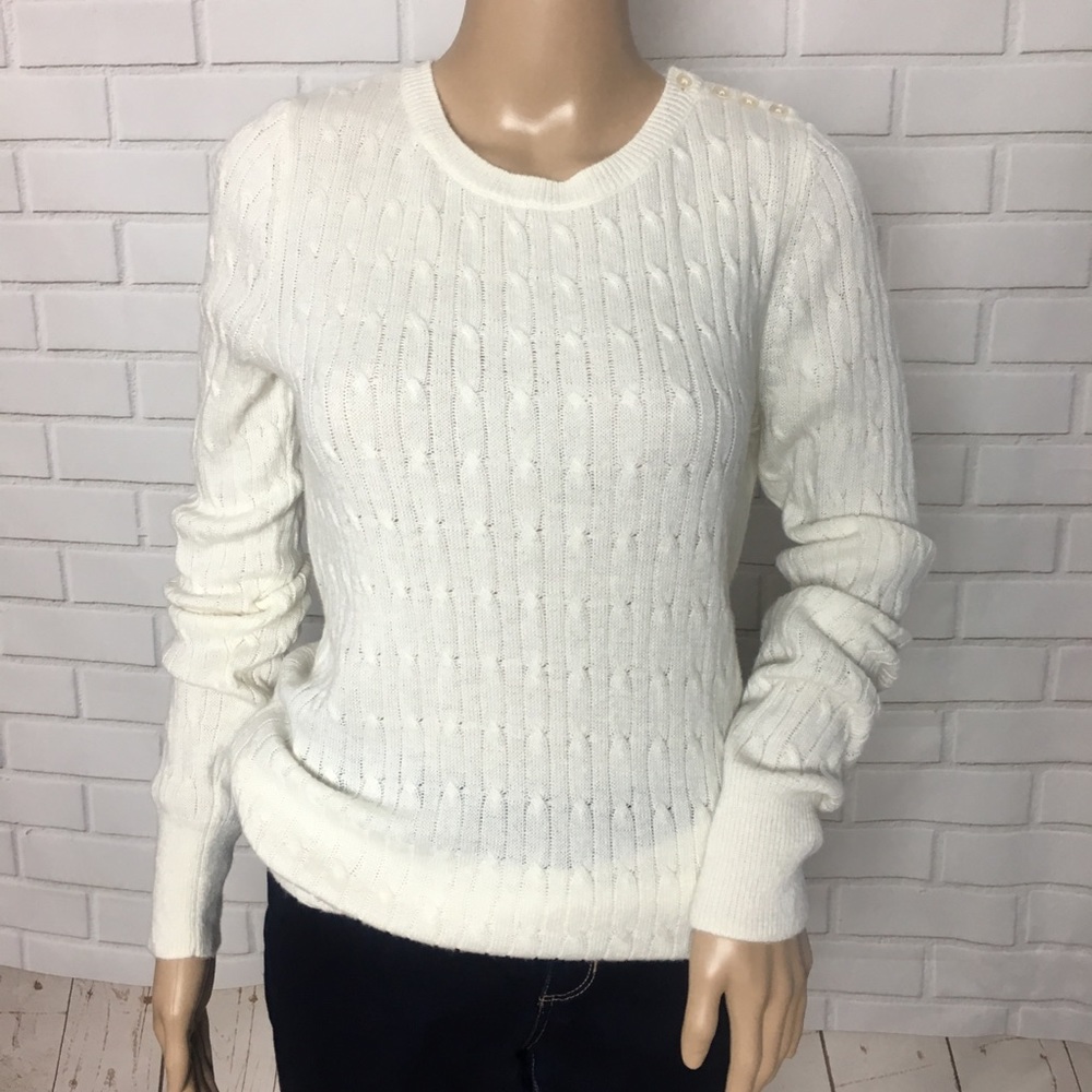 ⭐️Talbots Cream Long Sleeve Sweater⭐️